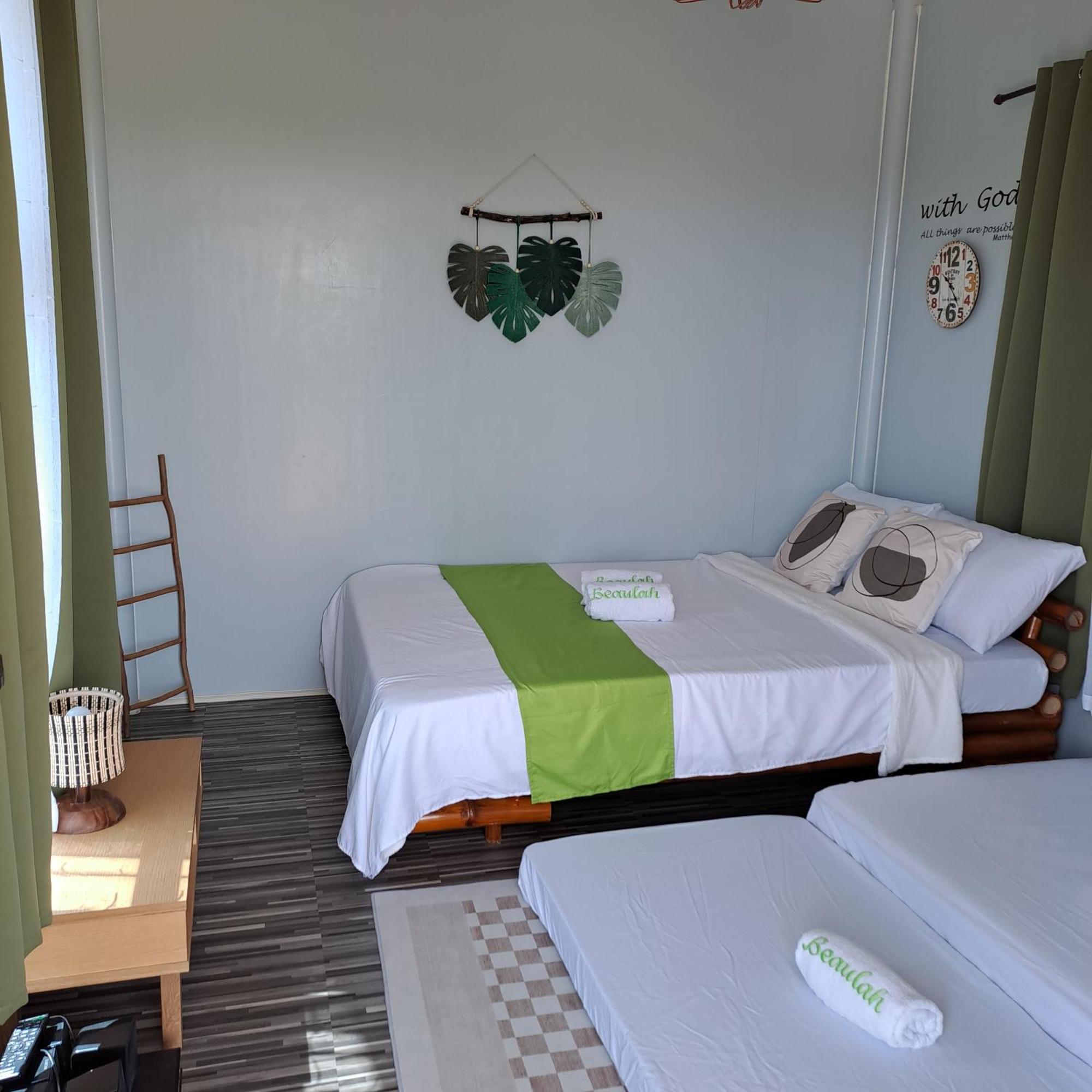 The Beaulah Overlooking Cozy Hideaway In Hundred Islands